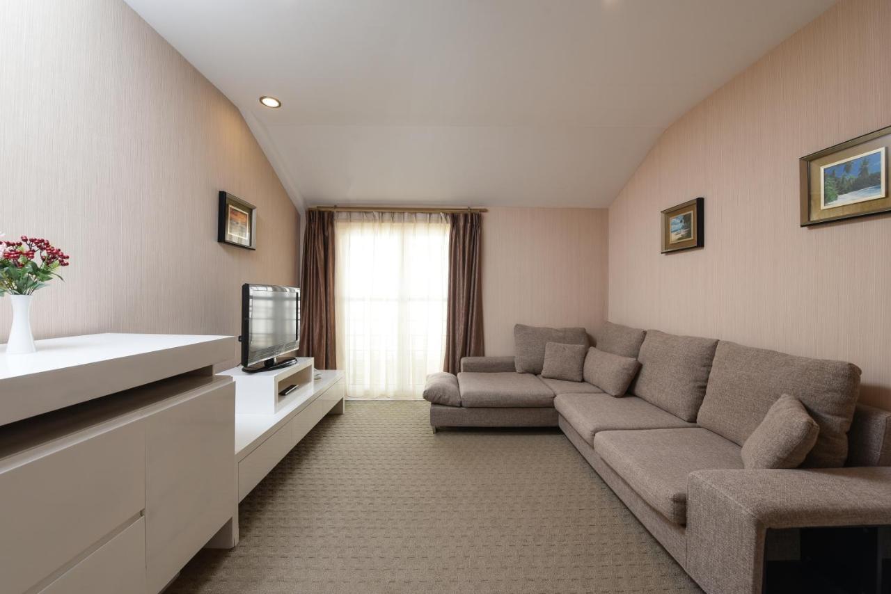 Family Hotel Zane Паг Экстерьер фото